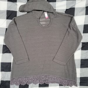 Women's No Boundaries top, size XL